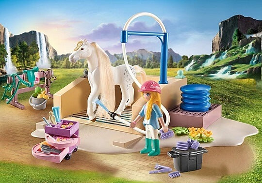 PLAYMOBIL Washing Station with Isabella and Lioness Playset
