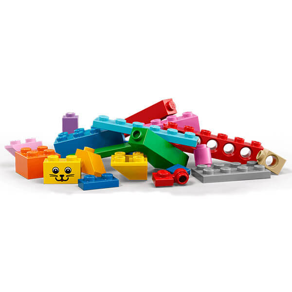 Building sets at Maziply Toys. LEGO bricks shown but we also carry K'Nex, Lincoln Logs, Mega Bloks, and more.