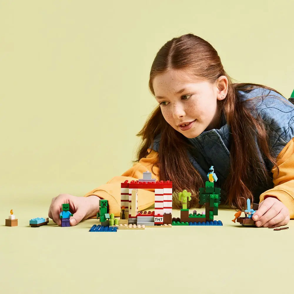 LEGO® Minecraft The TNT Jungle House (21275)