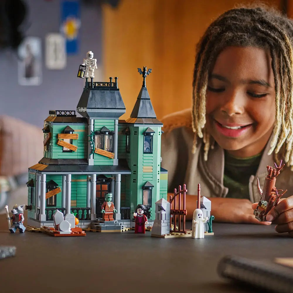 LEGO® Creator Haunted Mansion (31167)