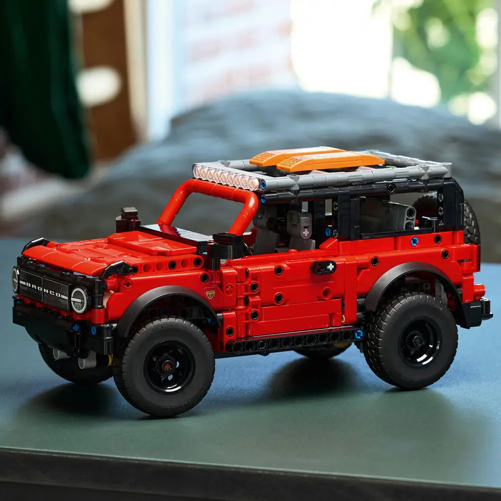LEGO® Technic Ford Bronco SUV (42213)