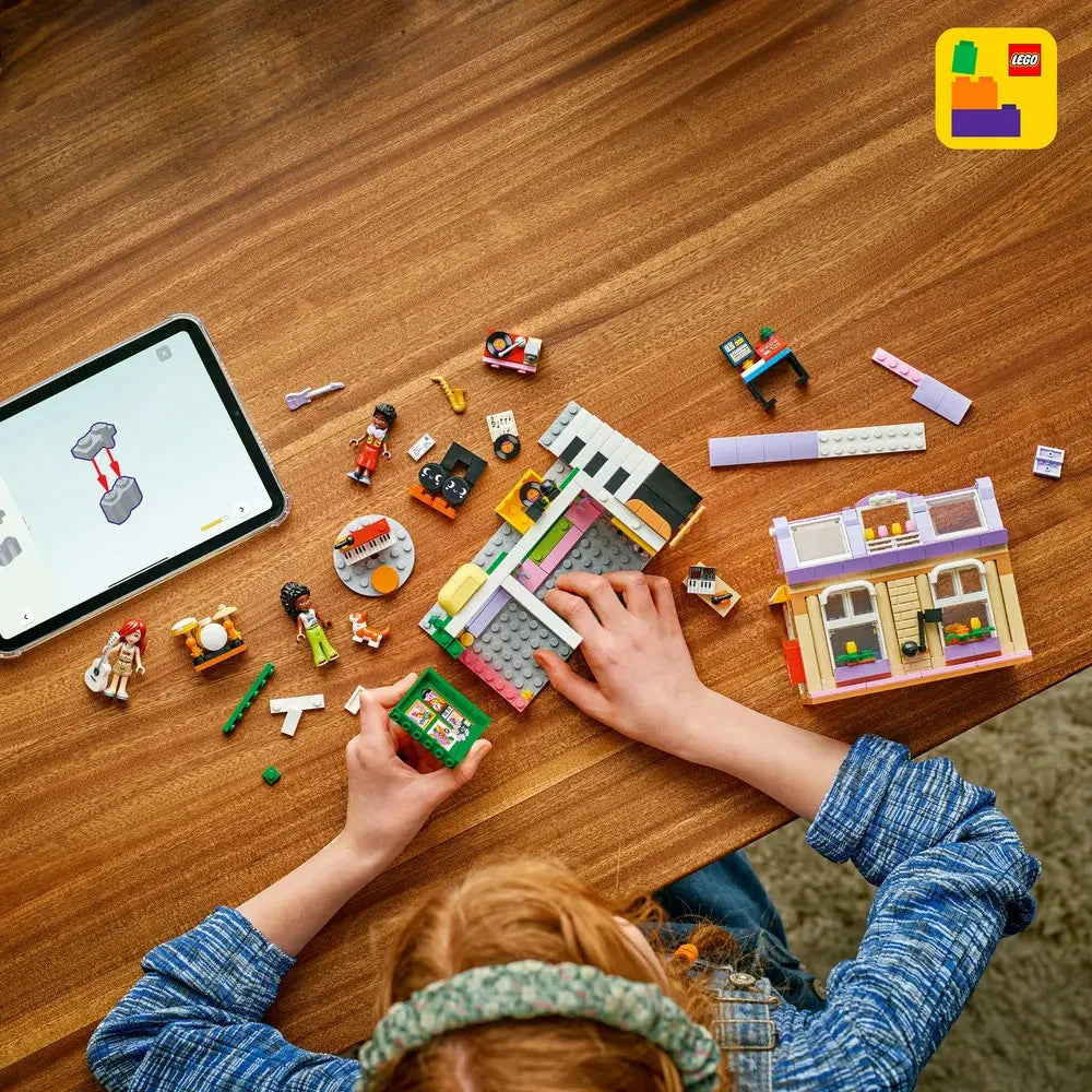 LEGO® Friends Music Store & Apartment (42653)