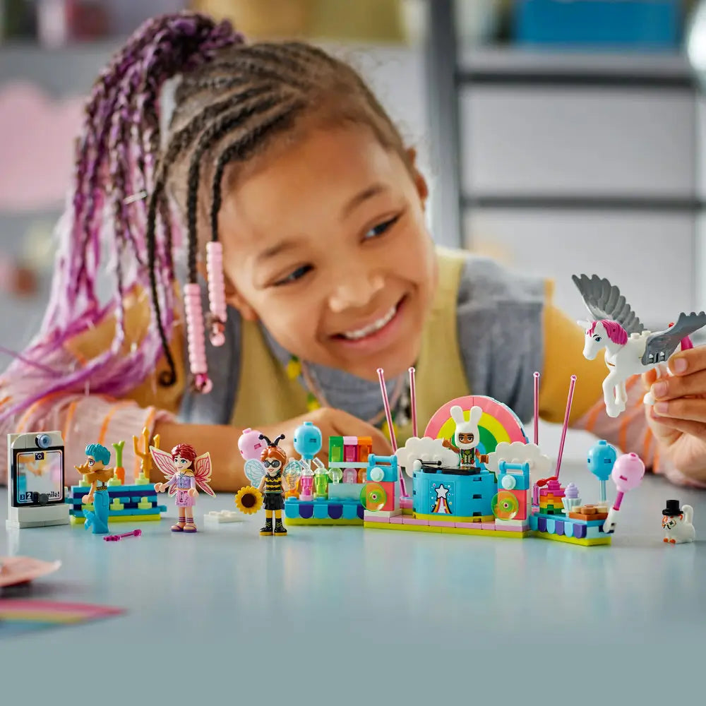 LEGO® Friends Costume Party with Unicorn & Fairy (42661)
