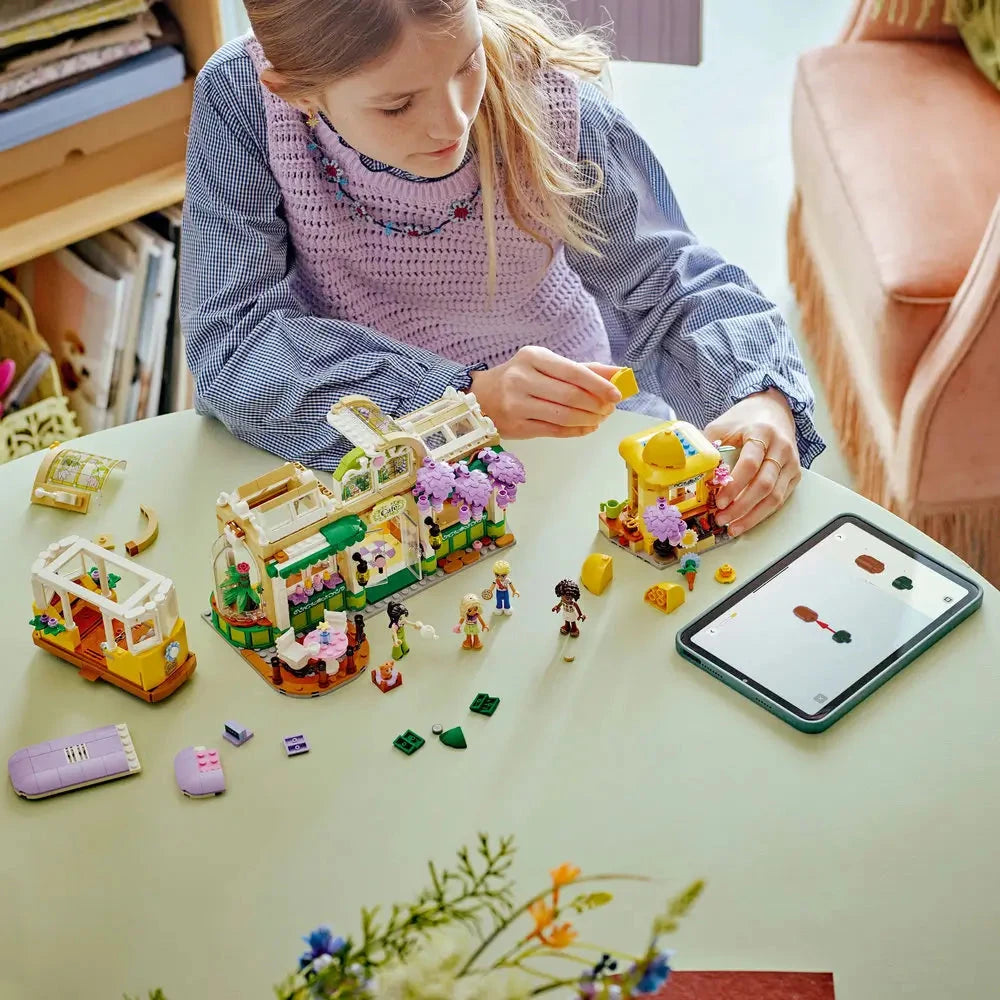 LEGO® Friends Plant Café & Flower Shop (42671)