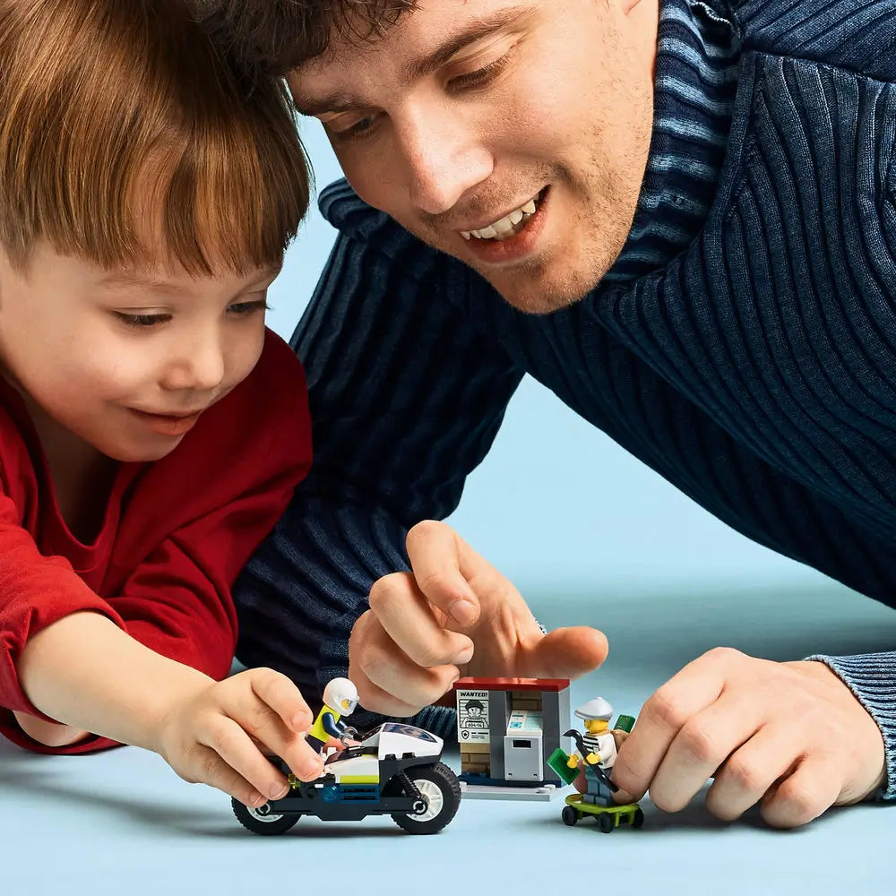 LEGO® City Police Motorcycle Chase (60455)