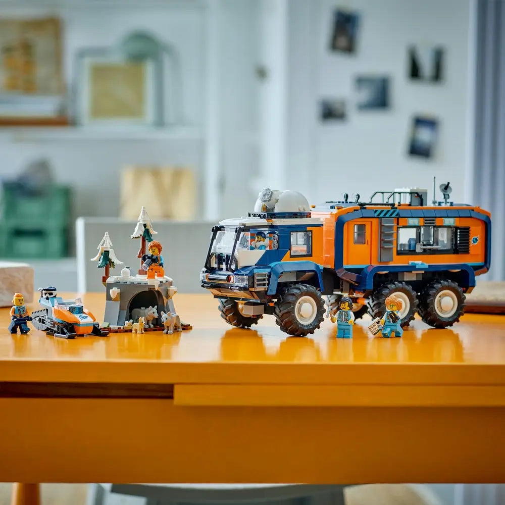 LEGO® City Arctic Explorer Science Lab Truck (60471)