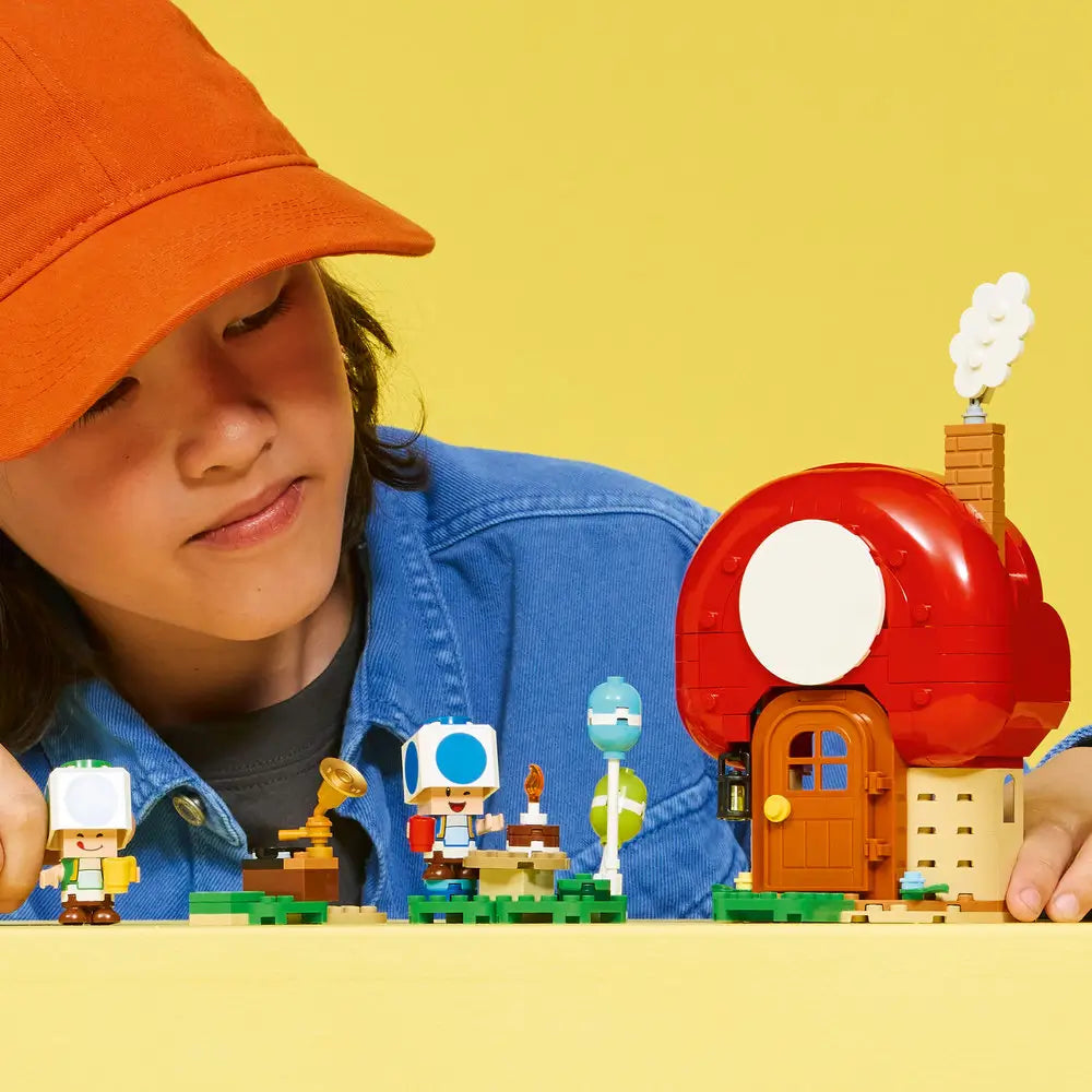 LEGO® Super Mario Party at Toad's House (72041)