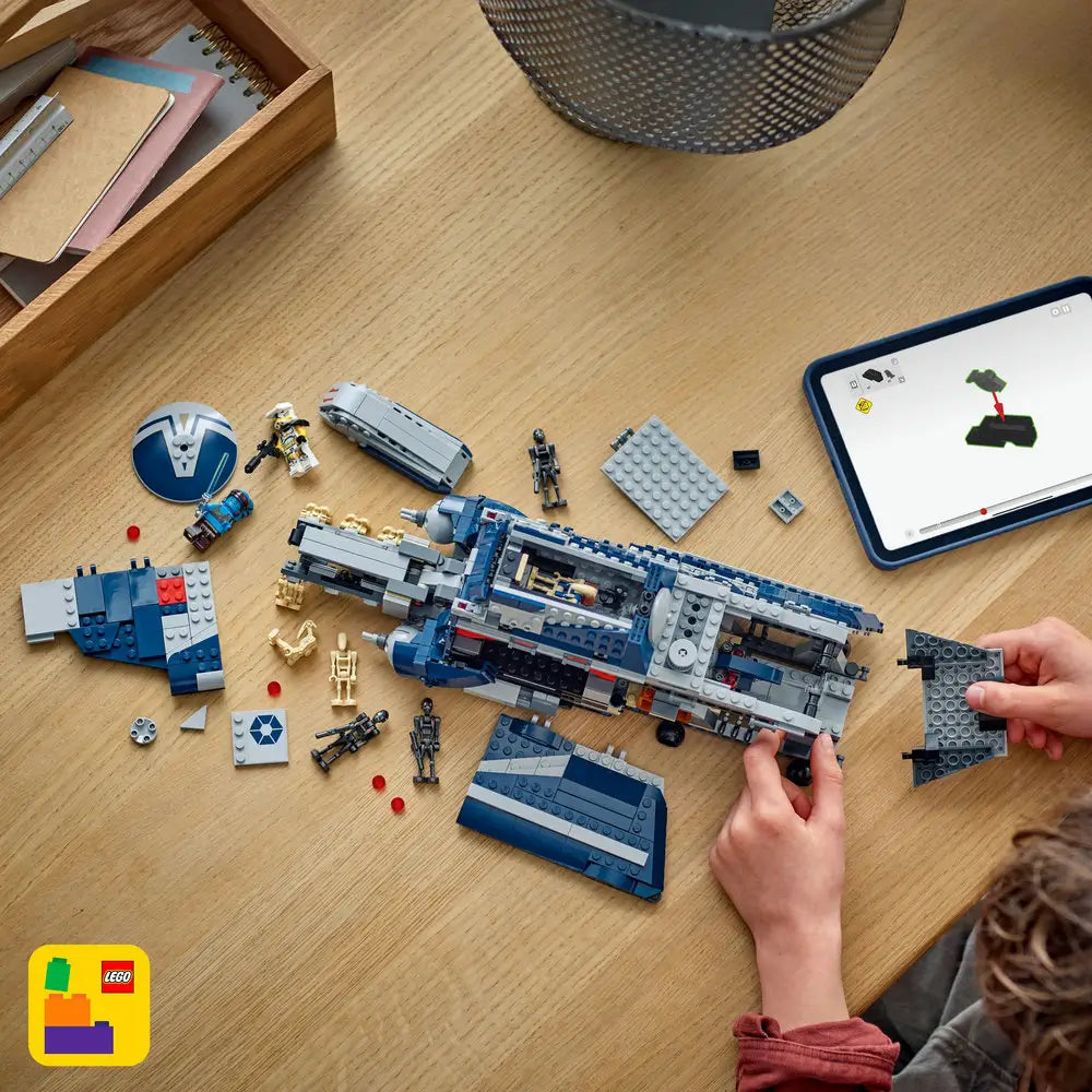 LEGO® Star Wars Battle of Felucia Separatist MTT (75435)
