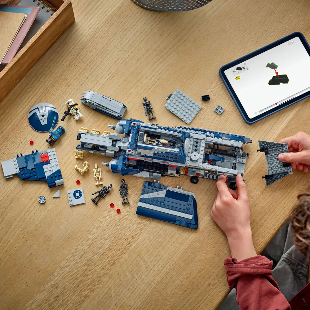 LEGO® Star Wars Battle of Felucia Separatist MTT (75435)