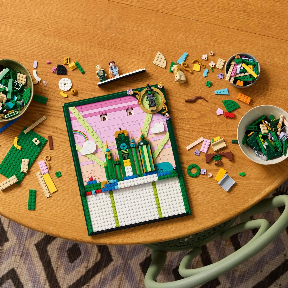 LEGO® Wicked Emerald City Wall Art 1518 Piece Building Kit (75685)