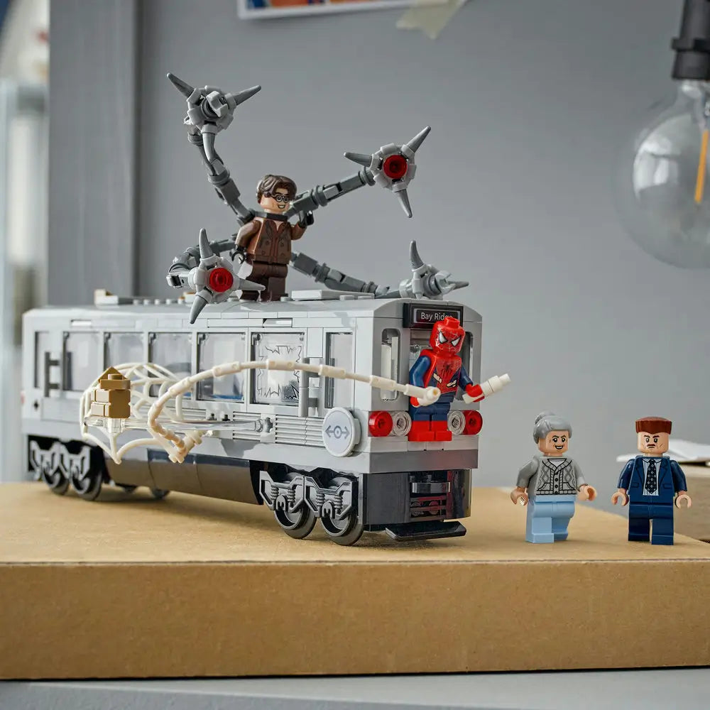 LEGO® Super Heroes Marvel Spider-Man vs. Doc Ock Subway Train Scene (76321)