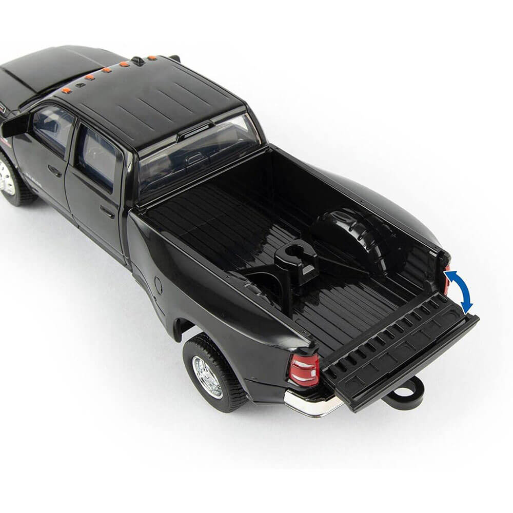 ERTL 1:32 Ram 3500 Pickup with Case SV340B Skid Steer and Gooseneck Tr