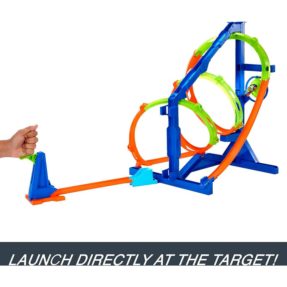 Launch directly at the target while playing with the Hot Wheels Corkscrew Twist Kit