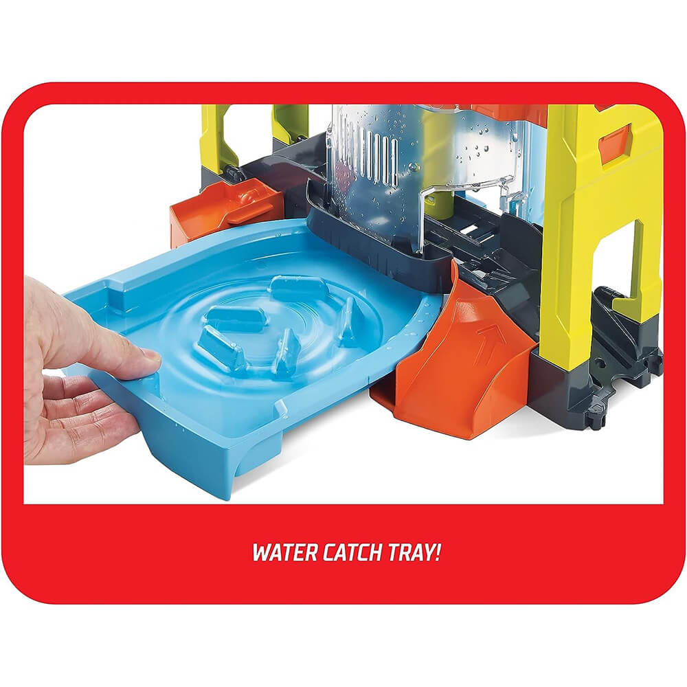 The water catch tray on the Hot Wheels Stunt & Splash Car Wash Playset