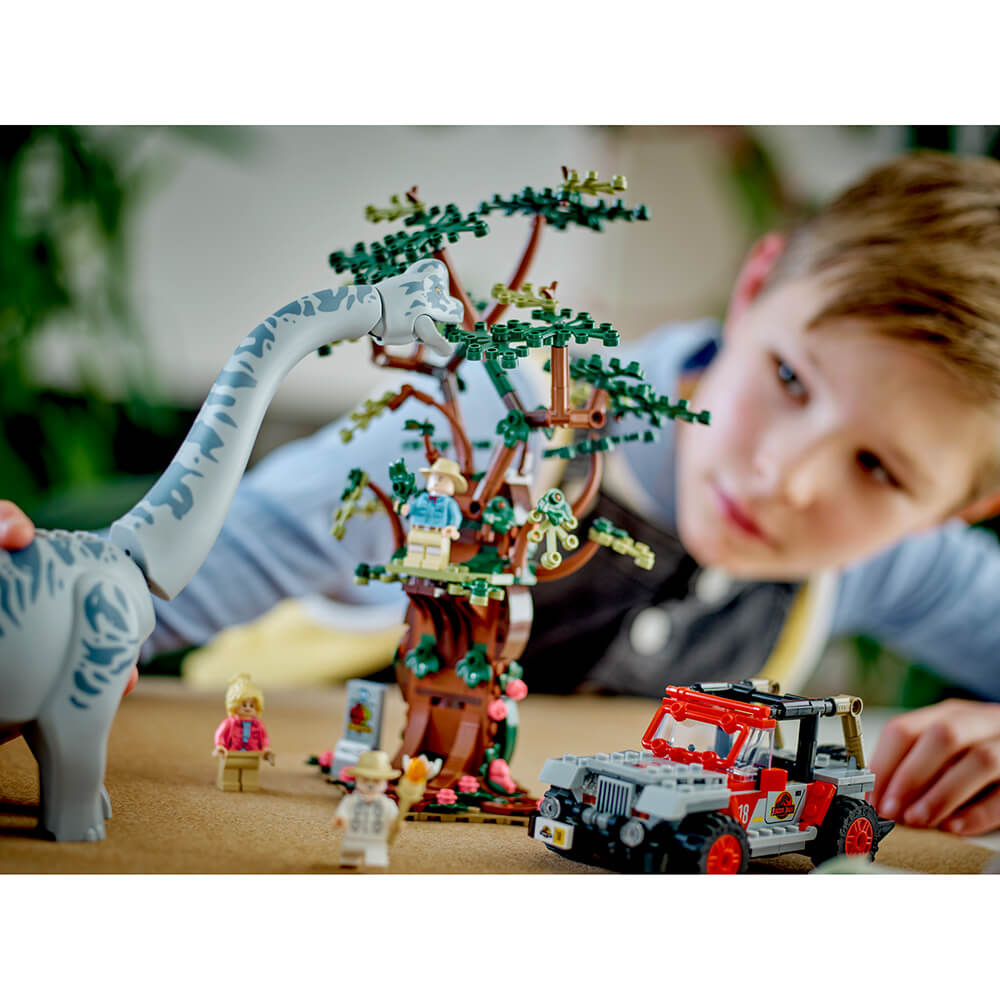 LEGO® Jurassic World Brachiosaurus Discovery 512 Piece Building Set (76960) kid playing