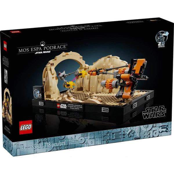 LEGO® Star Wars™ Mos Espa Podrace™ Diorama 718 Piece Building Set
