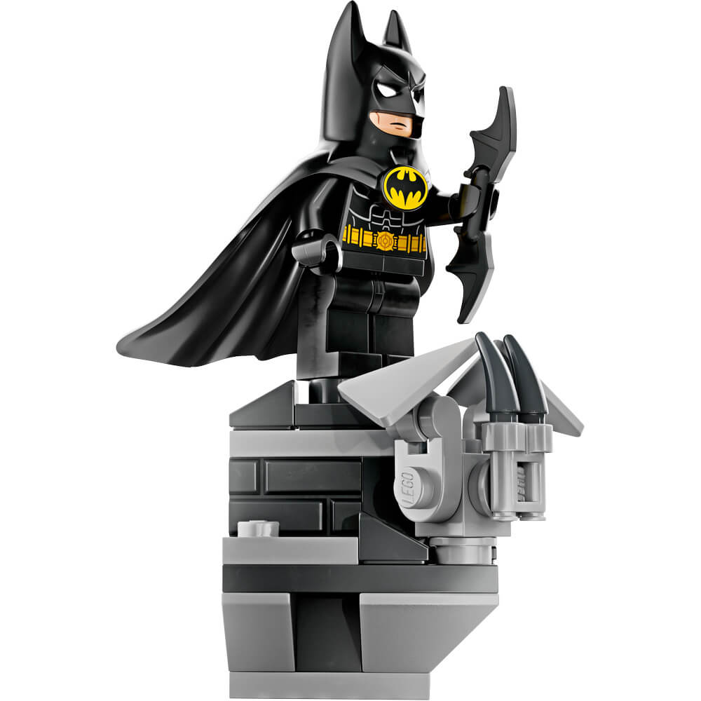 The LEGO® Super Heroes Batman™ 1992 40 Piece Building Set on display as a complete model kit.