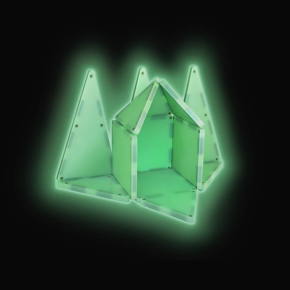 MAGNA-TILES® Glow 16 Piece Magnetic Building Playset