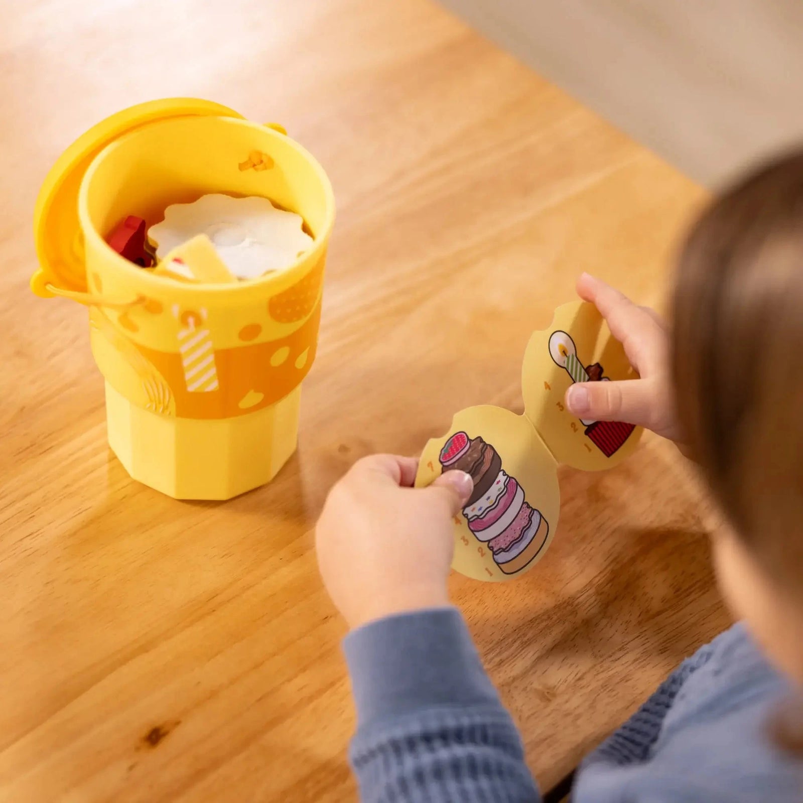 Melissa and Doug Play to Go Cake and Cookies Play Set
