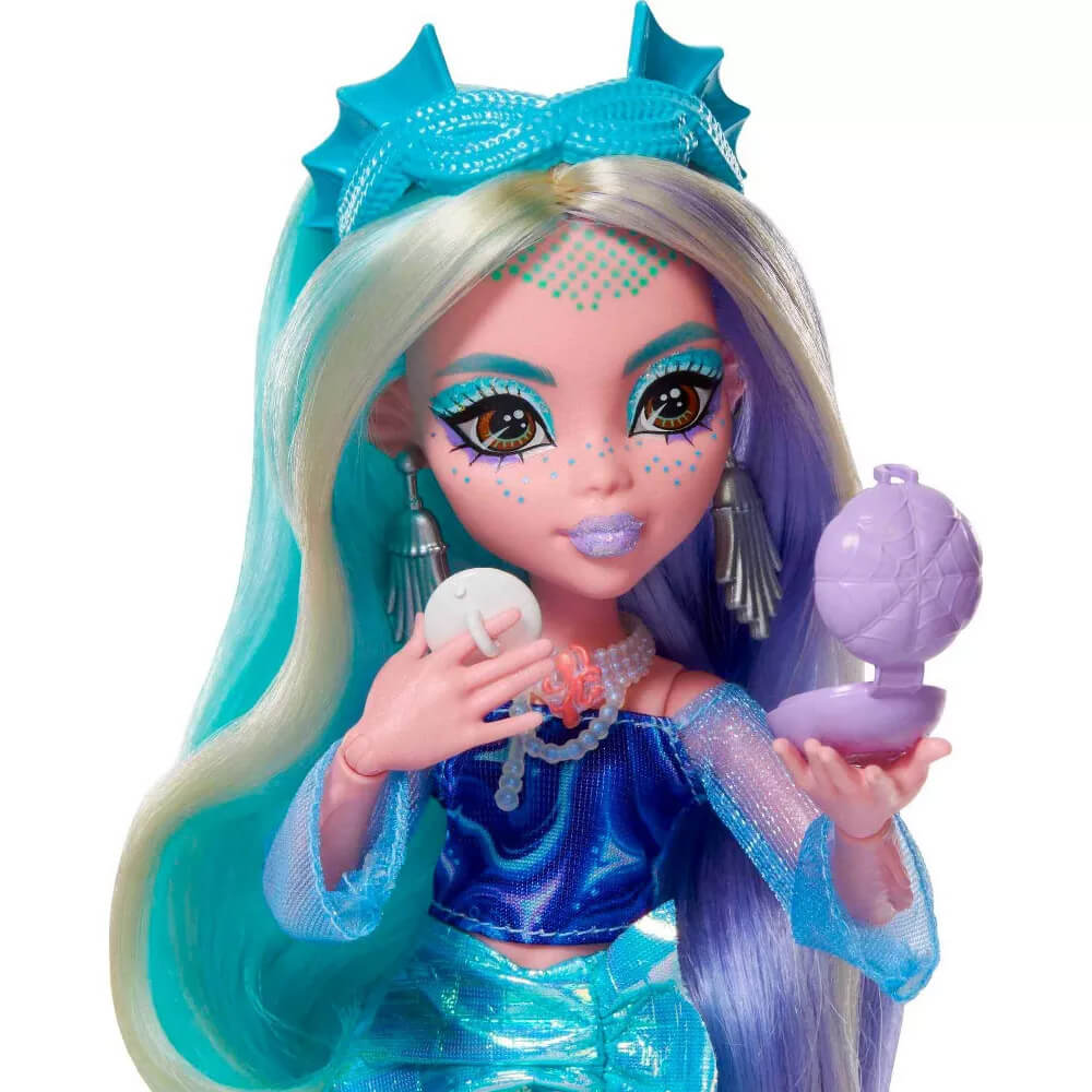 Close up of the Monster High Skulltimate Secrets Fearidescent Lagoona Blue Doll