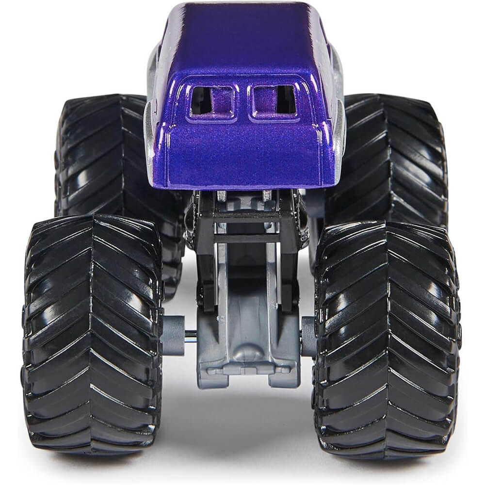 Monster Jam Series 32 Grave Digger the Legend 1:64 Scale Vehicle