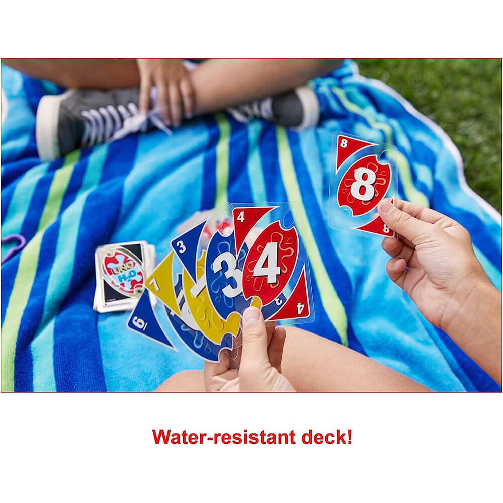 The deck of the UNO Splash Game is water-resistant