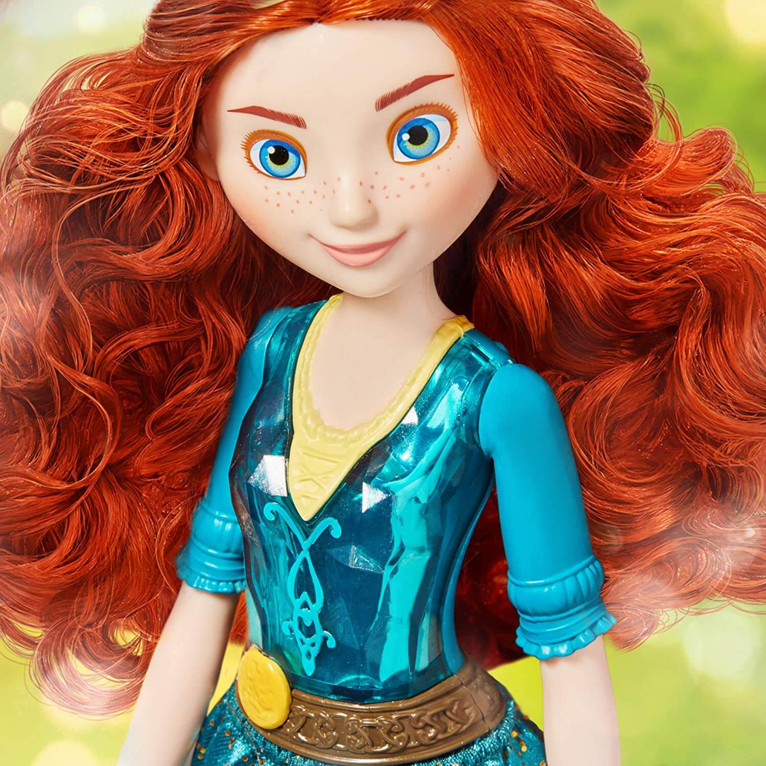 Hasbro Disney Princess Royal Shimmer Merida Doll