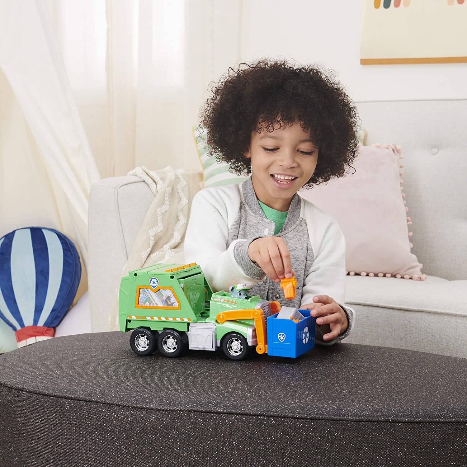 Paw Patrol Rocky Reuse It Truck with Figure and Tools
