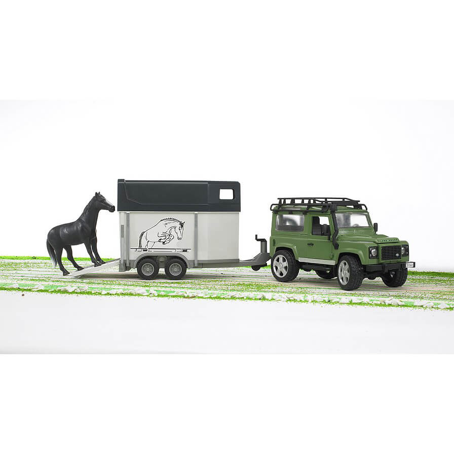 Bruder Pro Series Land Rover Station Wagon with Horse Trailer & Horse 1:16 Scale Set