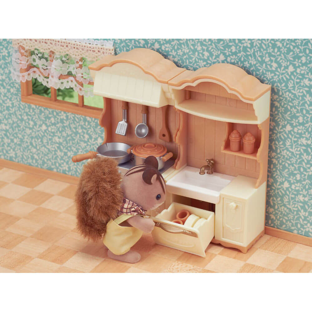 https://www.maziply.com/cdn/shop/products/calico-critters-kitchen-play-set-lifestyle-4_1024x.jpg?v=1660143878