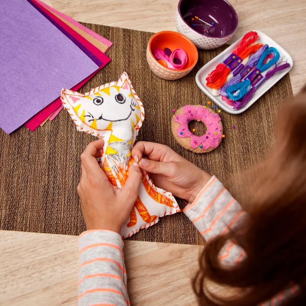 Craft-tastic Learn to Sew Craft Set