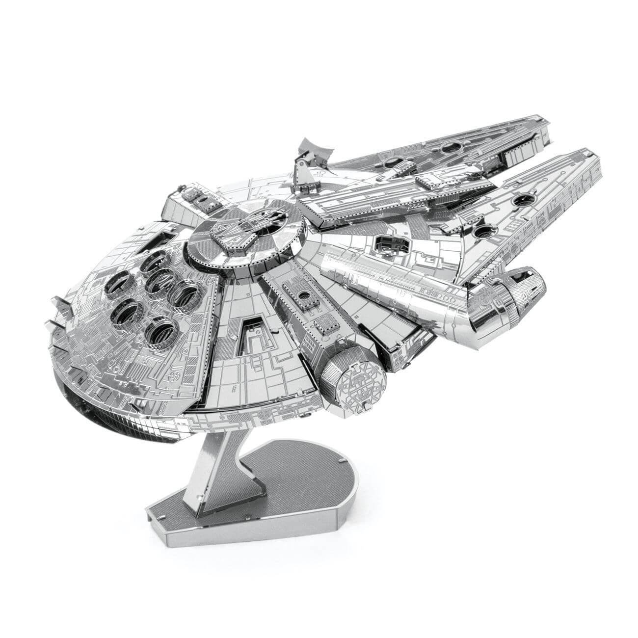 Side view of the star wars ship.