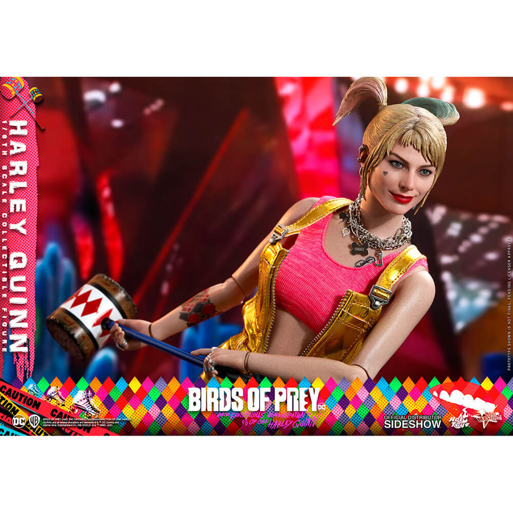 Hot Toys Harley Quinn Sixth Scale Figure