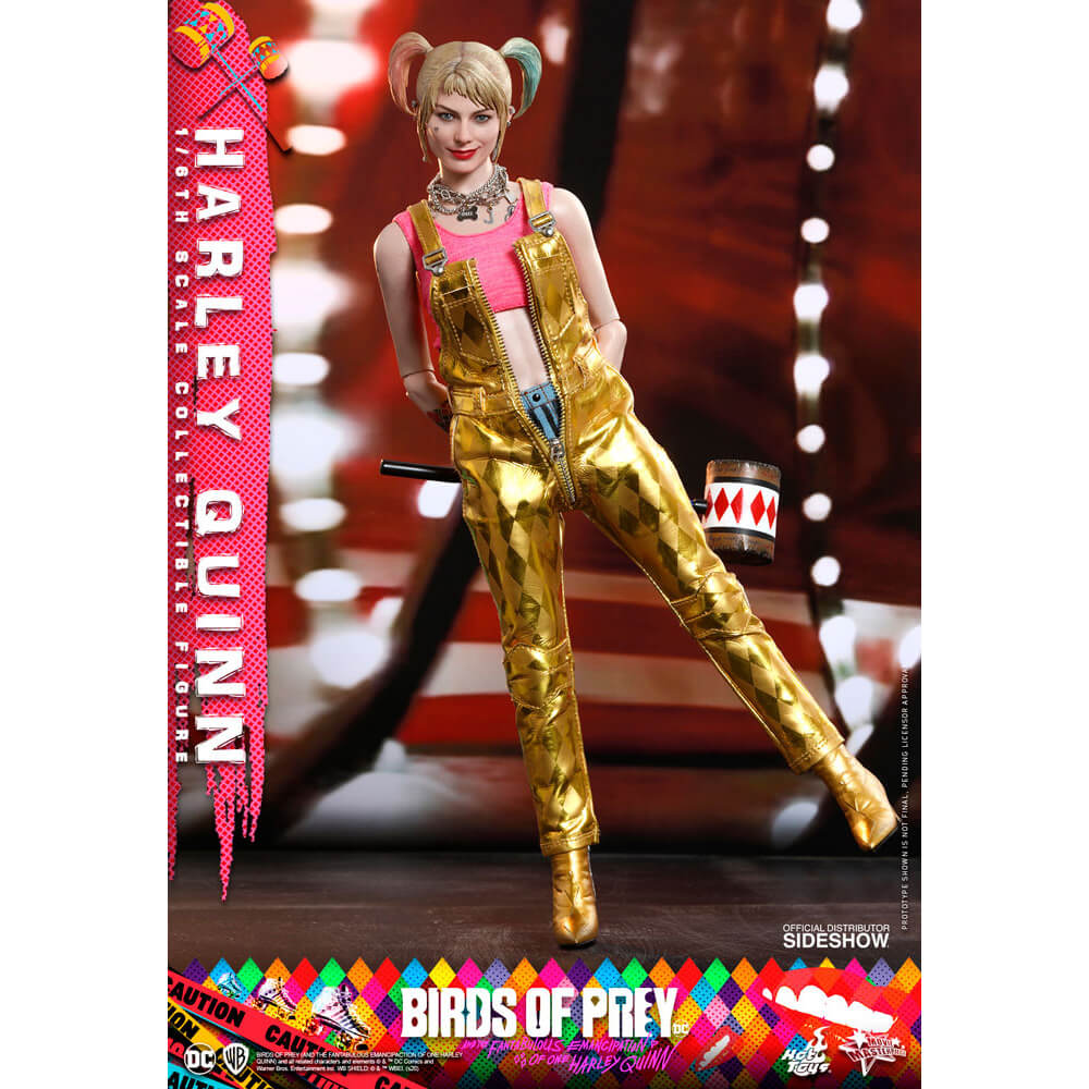 Hot Toys Harley Quinn Sixth Scale Figure