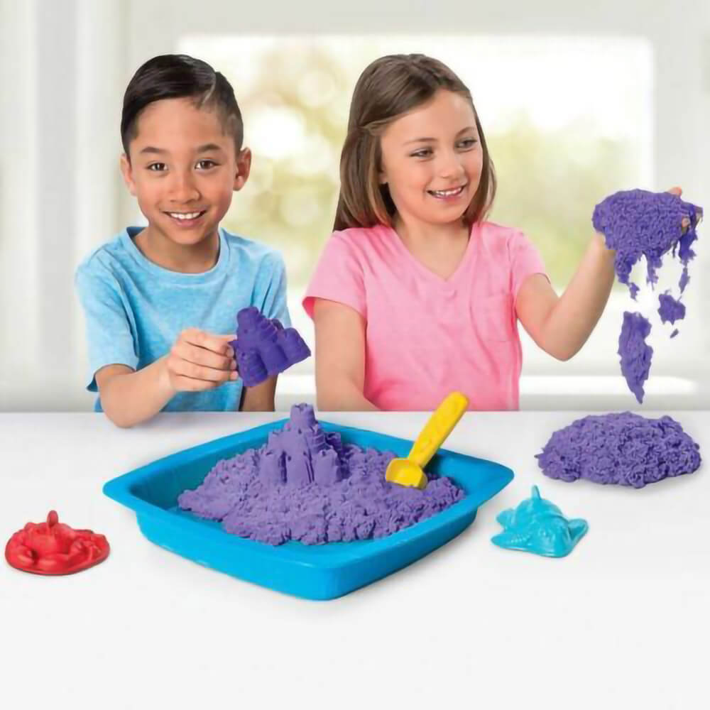 Kinetic Sand Sandbox Set with 1 lb Purple Kinetic Sand
