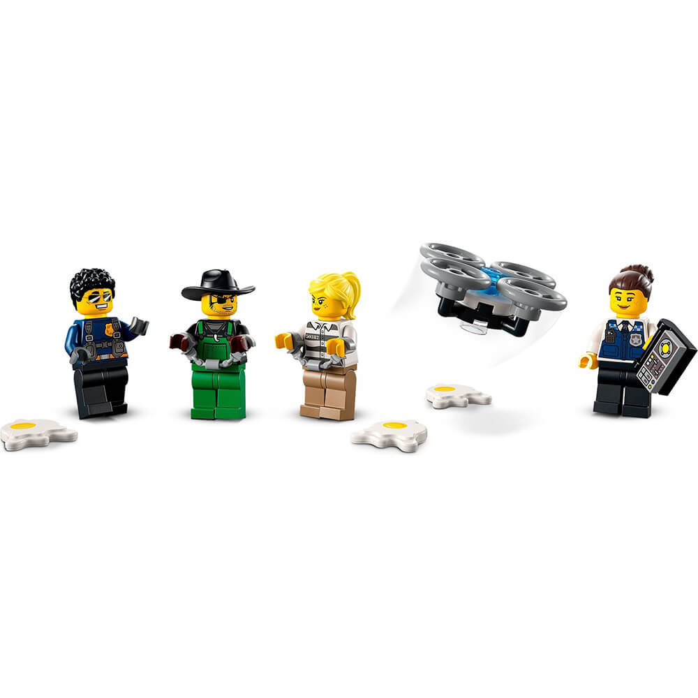 LEGO City Police Mobile Command Truck 436 Piece Building Set (60315)