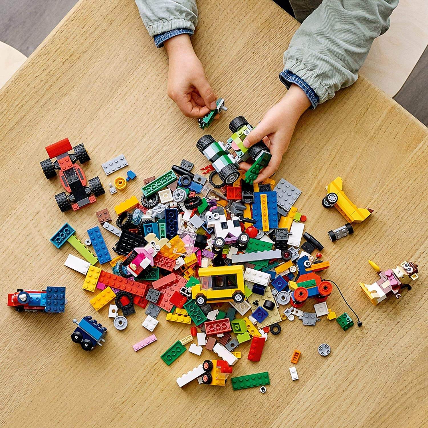 LEGO Classic Bricks and Wheels 653 Piece Building Set (11014)