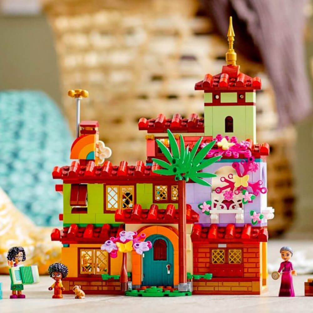 LEGO Disney Encanto The Madrigal House 43202 Building Kit; A for Kids Who  Love Construction Toys and House Play (587 Pieces)