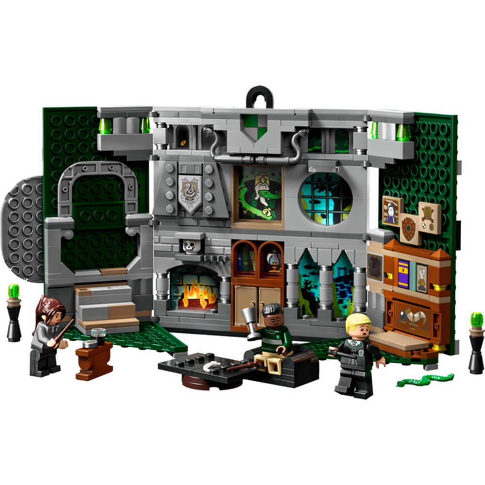 LEGO® Harry Potter™ Slytherin™ House Banner 349 Piece Building Set (76410)