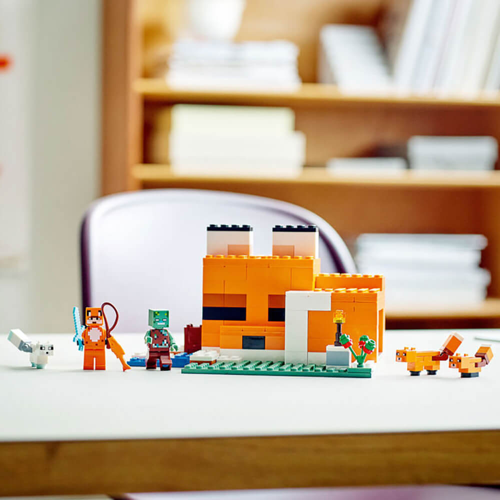 LEGO Minecraft The Fox Lodge 193 Piece Building Set (21178)