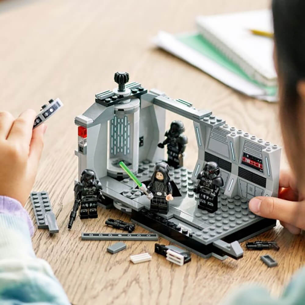LEGO Star Wars Dark Trooper™ Attack 166 Piece Building Set (75324)
