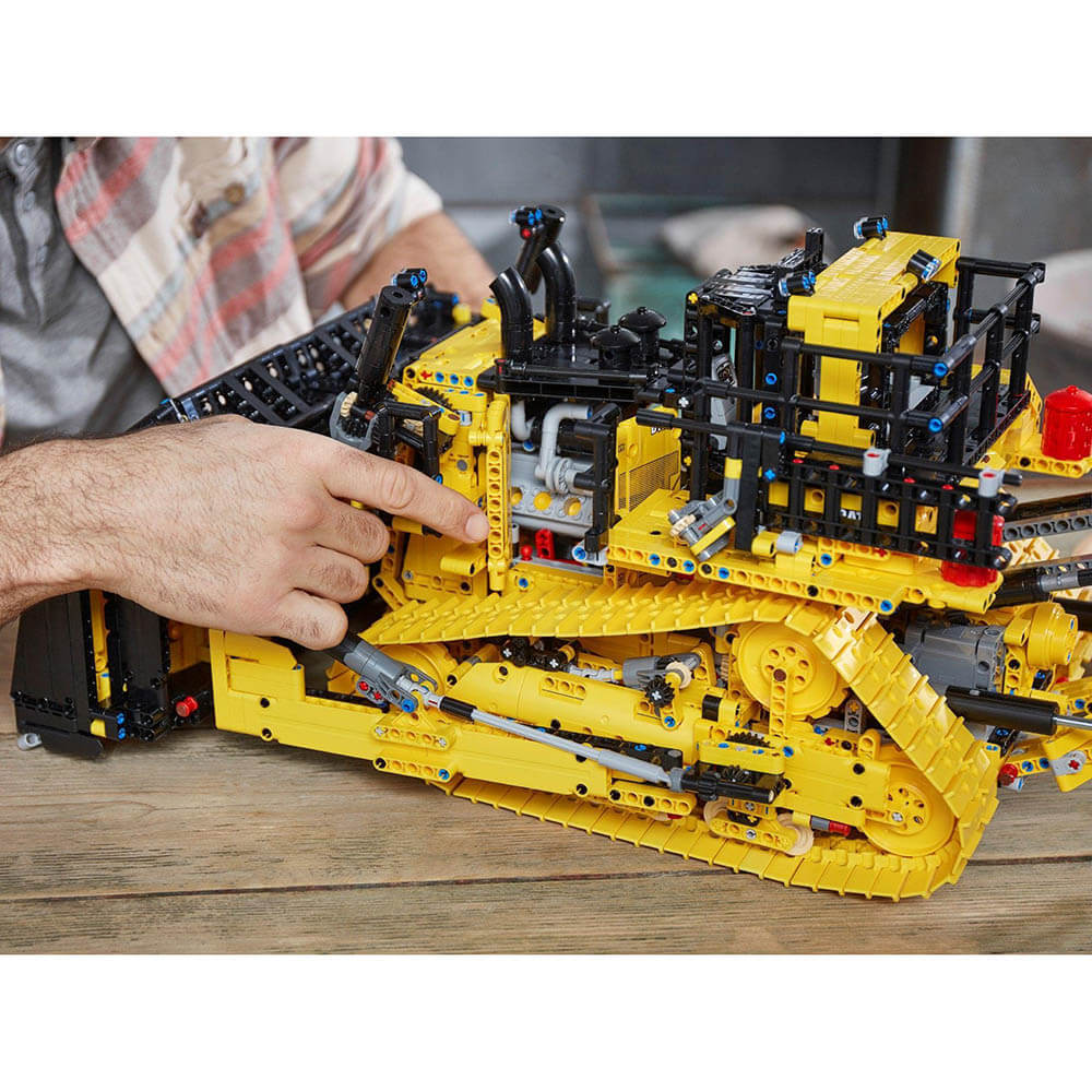 LEGO Technic App Controlled CAT D11 Bulldozer 3854 Piece Building Set (42131)