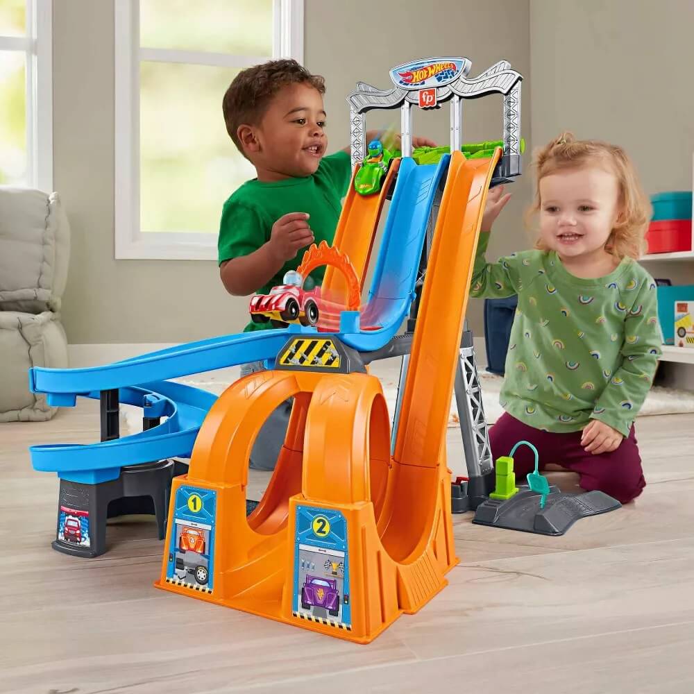 Little People Hot Wheels Racing Loops Tower Vehicle Track and Playset