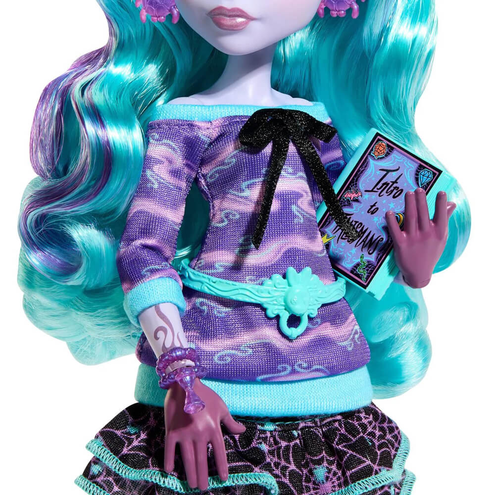 Monster High Creepover Party Twyla Fashion Doll Set