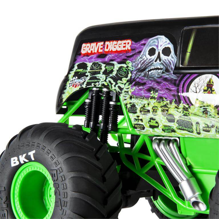 Monster Jam Official Grave Digger 2.4 Ghz Remote Control 1:15 Scale Truck