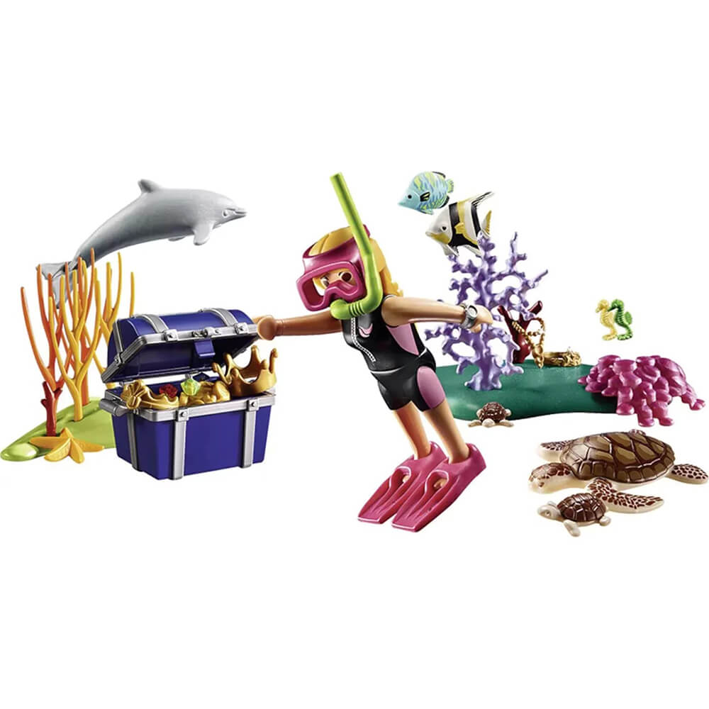 PLAYMOBIL Family Fun Treasure Diver Gift Set (70678)