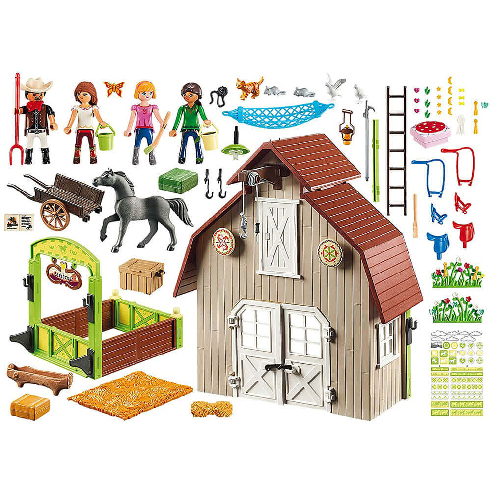 PLAYMOBIL Spirit Riding Free Barn with Lucky, Pru & Abigail (70118)
