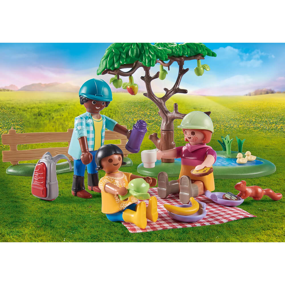 PLAYMOBIL World of Horses Pinic Adventure with Horses Playset (71239)