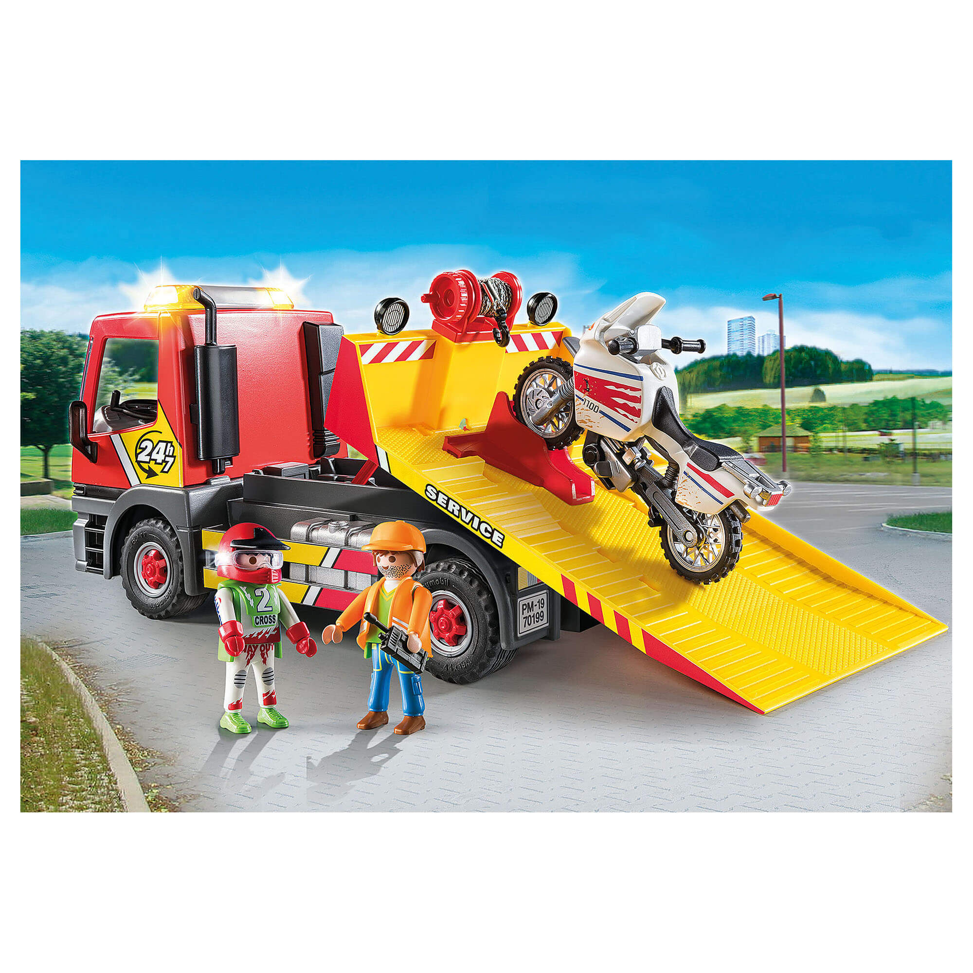 PLAYMOBIL Vehicle World Towing Service (70199)